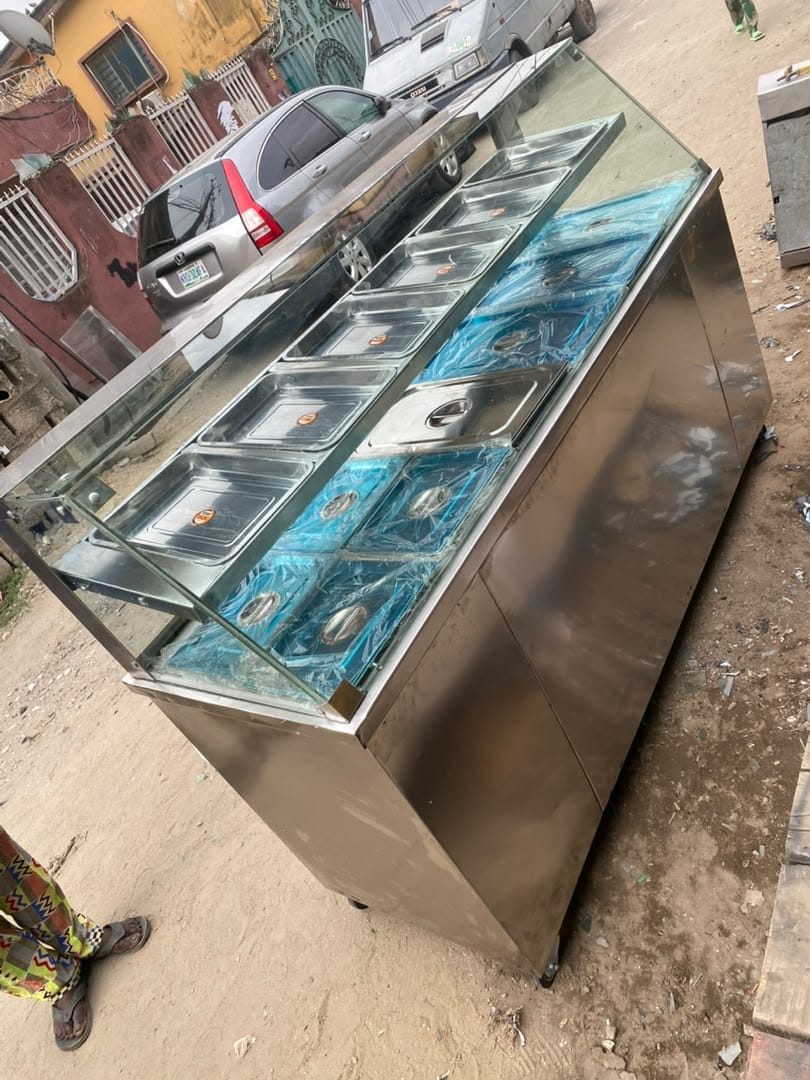 Restaurant Service Counter